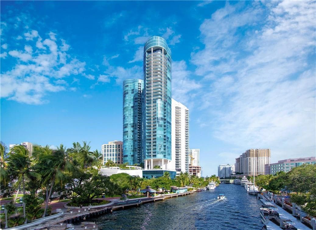 333 Las Olas Way 2608 photo 1