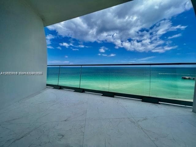 16901 Collins Ave 1104 photo 3