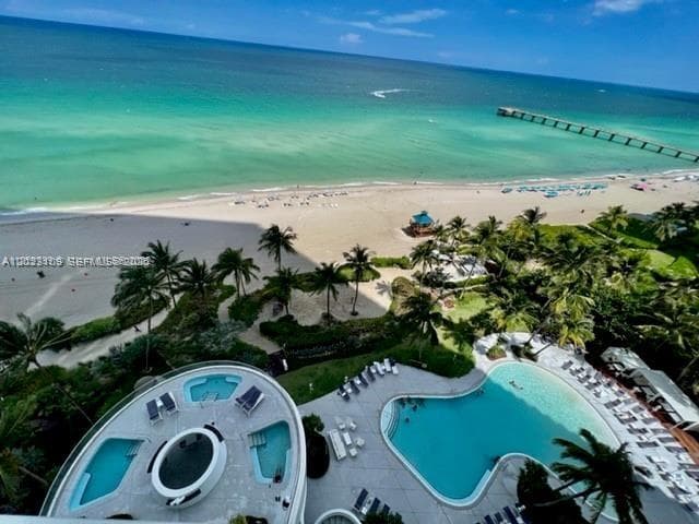 16901 Collins Ave 1104 photo 4