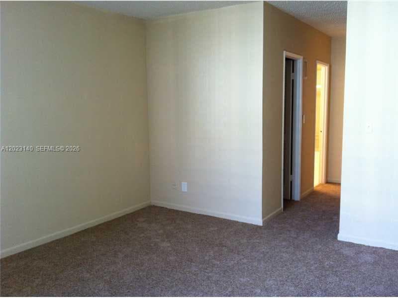19380 COLLINS AV 607 photo 12