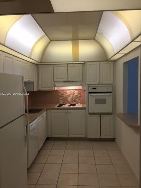 19380 COLLINS AV 607 photo 22