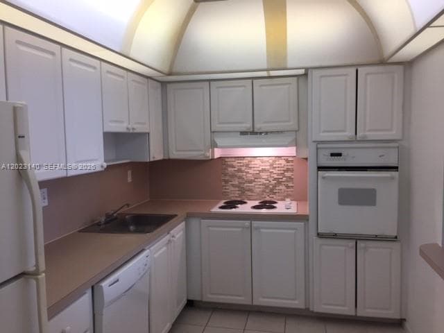 19380 COLLINS AV 607 photo 5