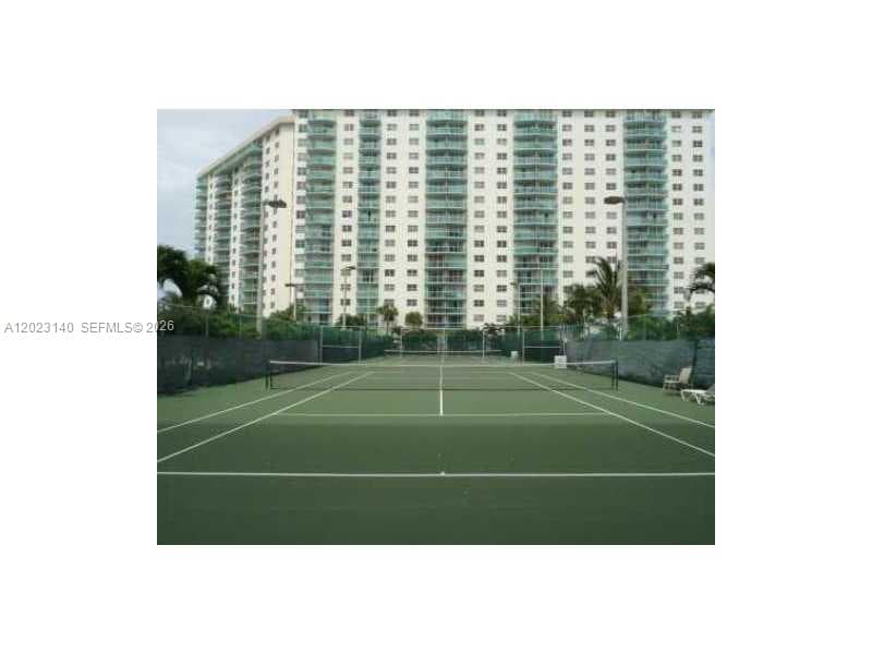 19380 COLLINS AV 607 photo 20