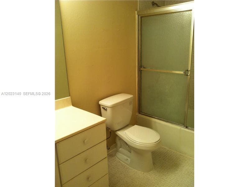 19380 COLLINS AV 607 photo 9