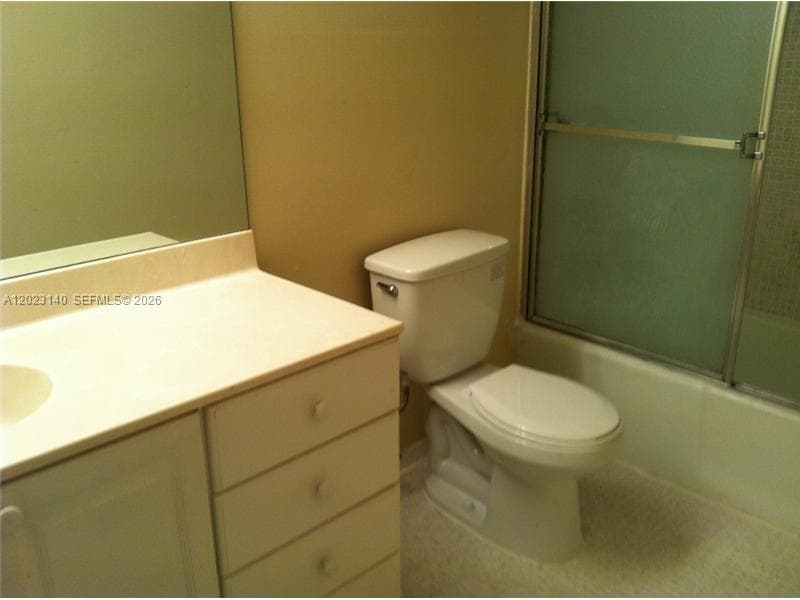 19380 COLLINS AV 607 photo 10