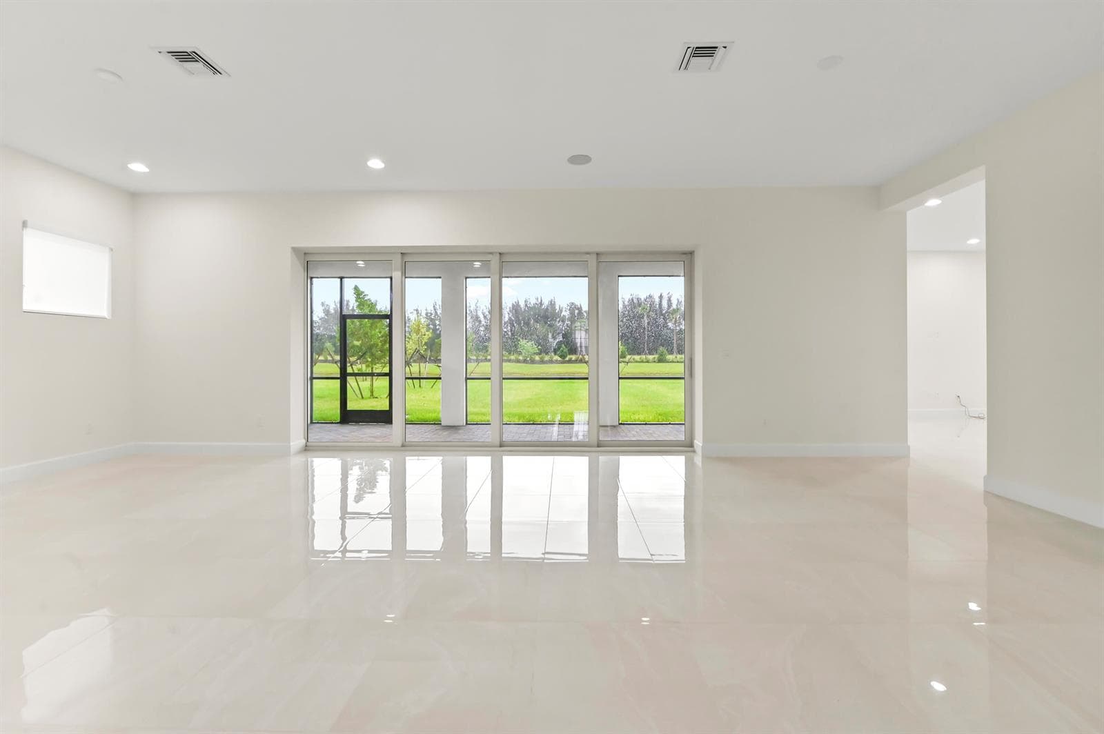15030 Wildwood Circle photo 8
