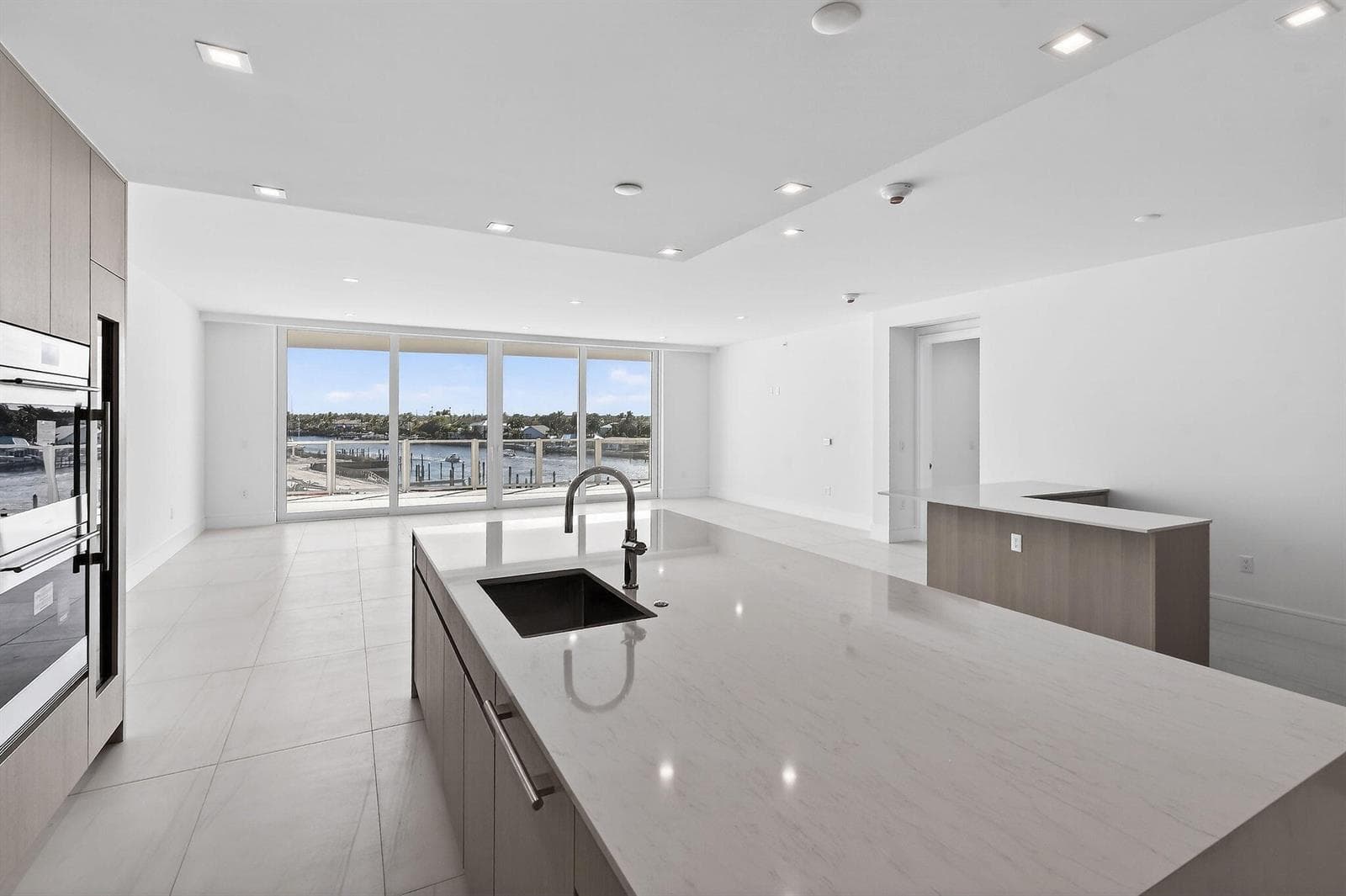 2200 Pga Boulevard 515 photo 17