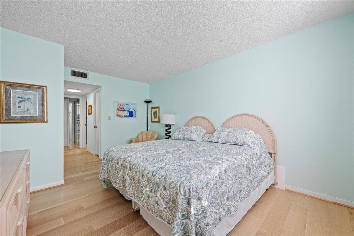 3540 S Ocean Boulevard 309 photo 16