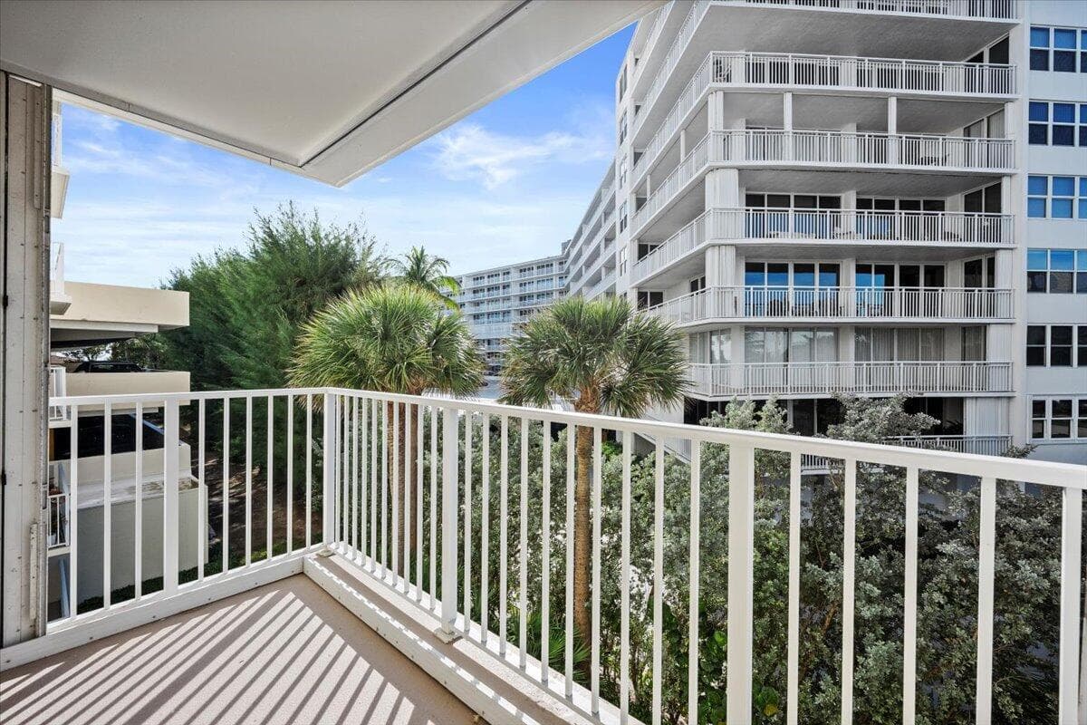 3540 S Ocean Boulevard 309 photo 11