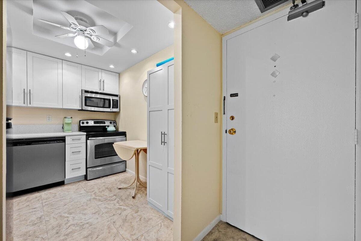 3540 S Ocean Boulevard 309 photo 4