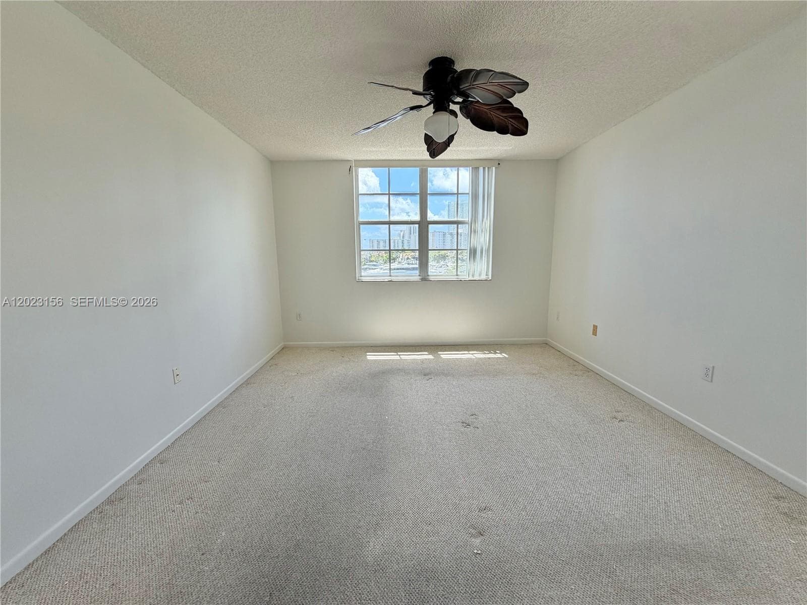 19877 Country Club Dr 3408 photo 16