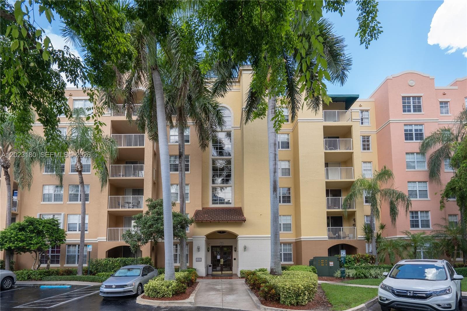 19601 Country Club Dr 7606 photo 15