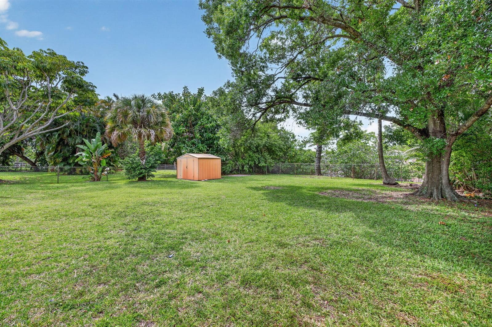 633 NW 30th Street photo 23