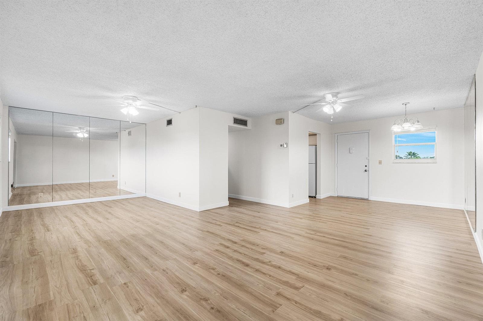 725 Lori Drive 412 photo 9