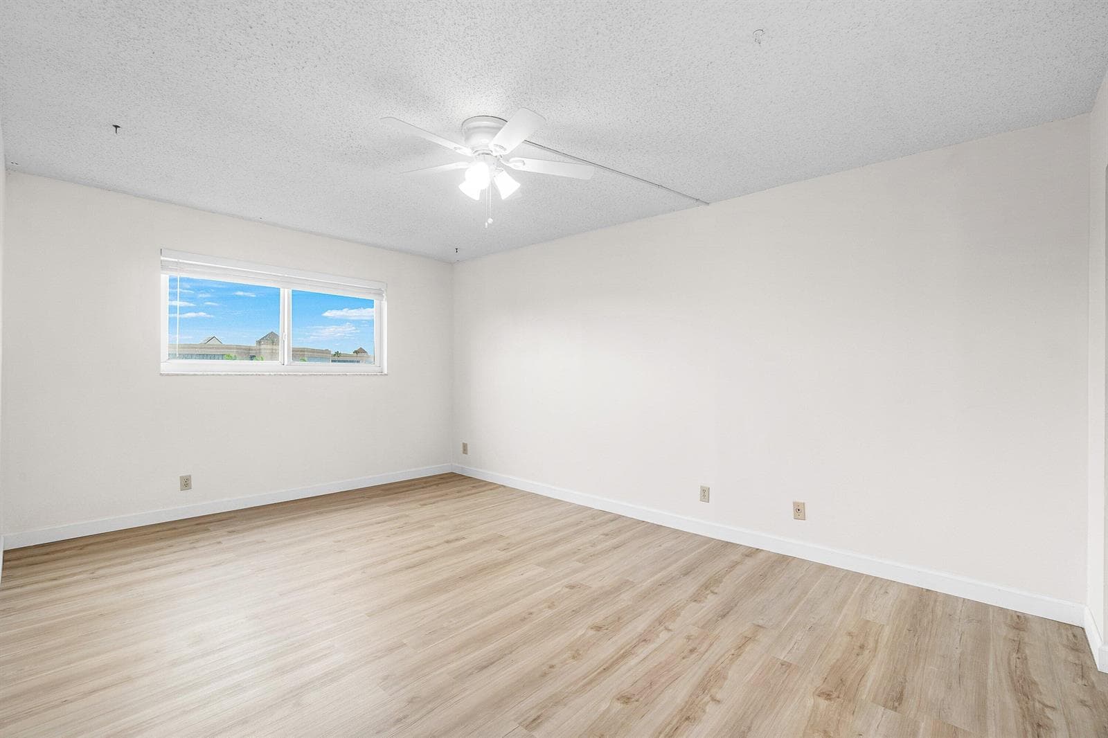 725 Lori Drive 412 photo 21