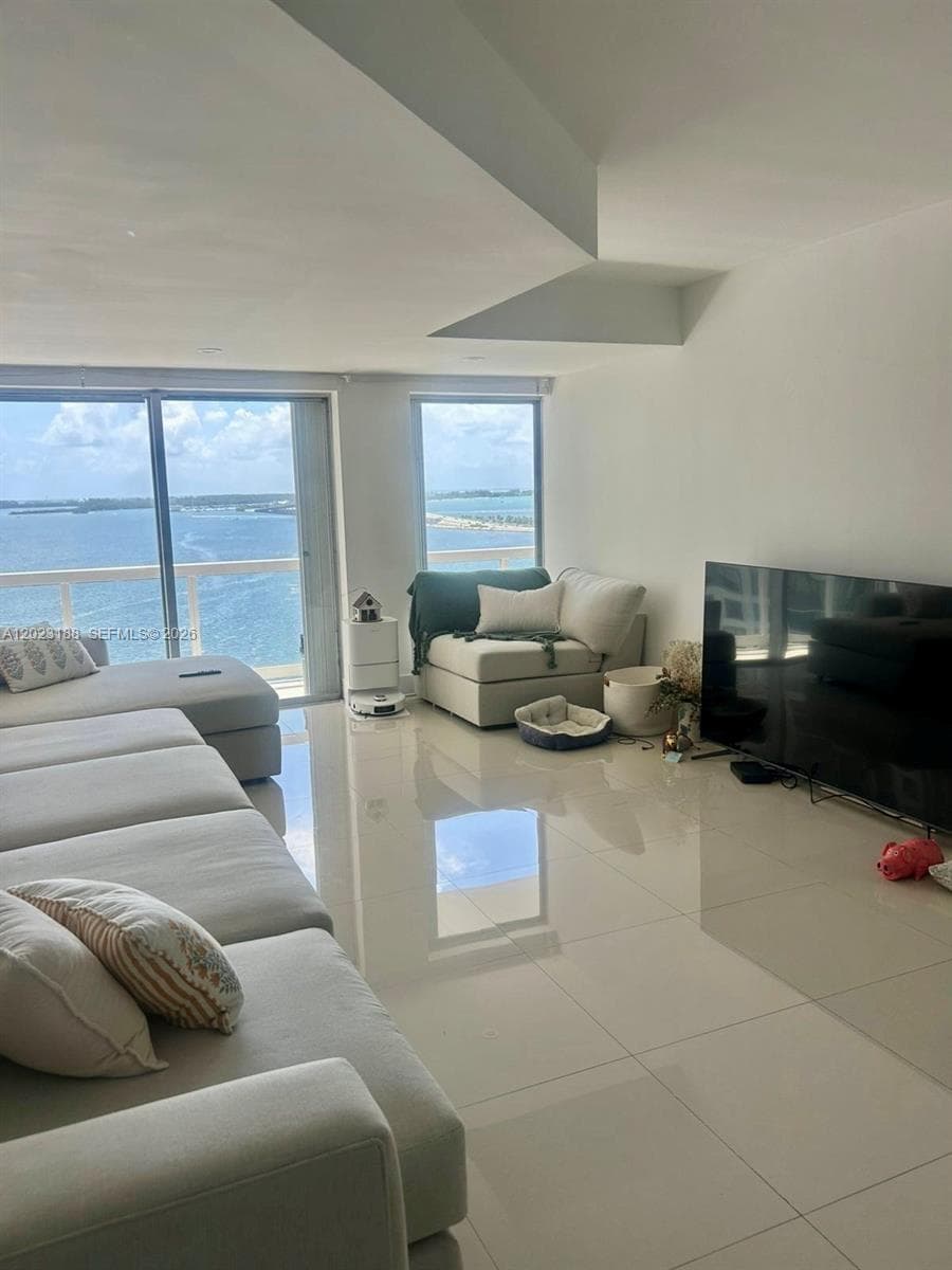 2451 Brickell Ave 16J photo 2
