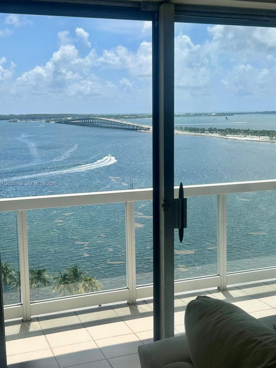 2451 Brickell Ave 16J photo 1