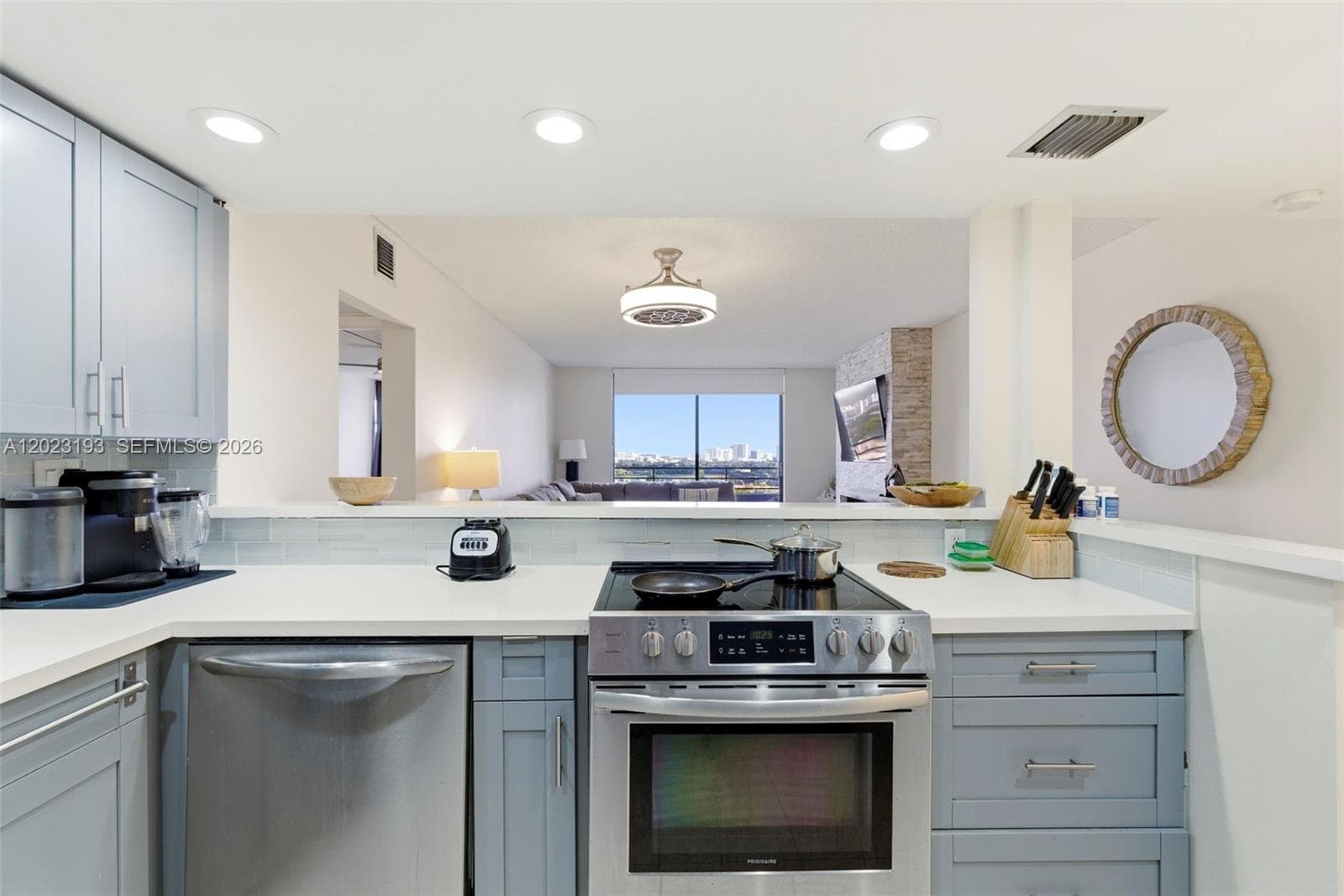 500 Three Islands Blvd 1008 photo 8