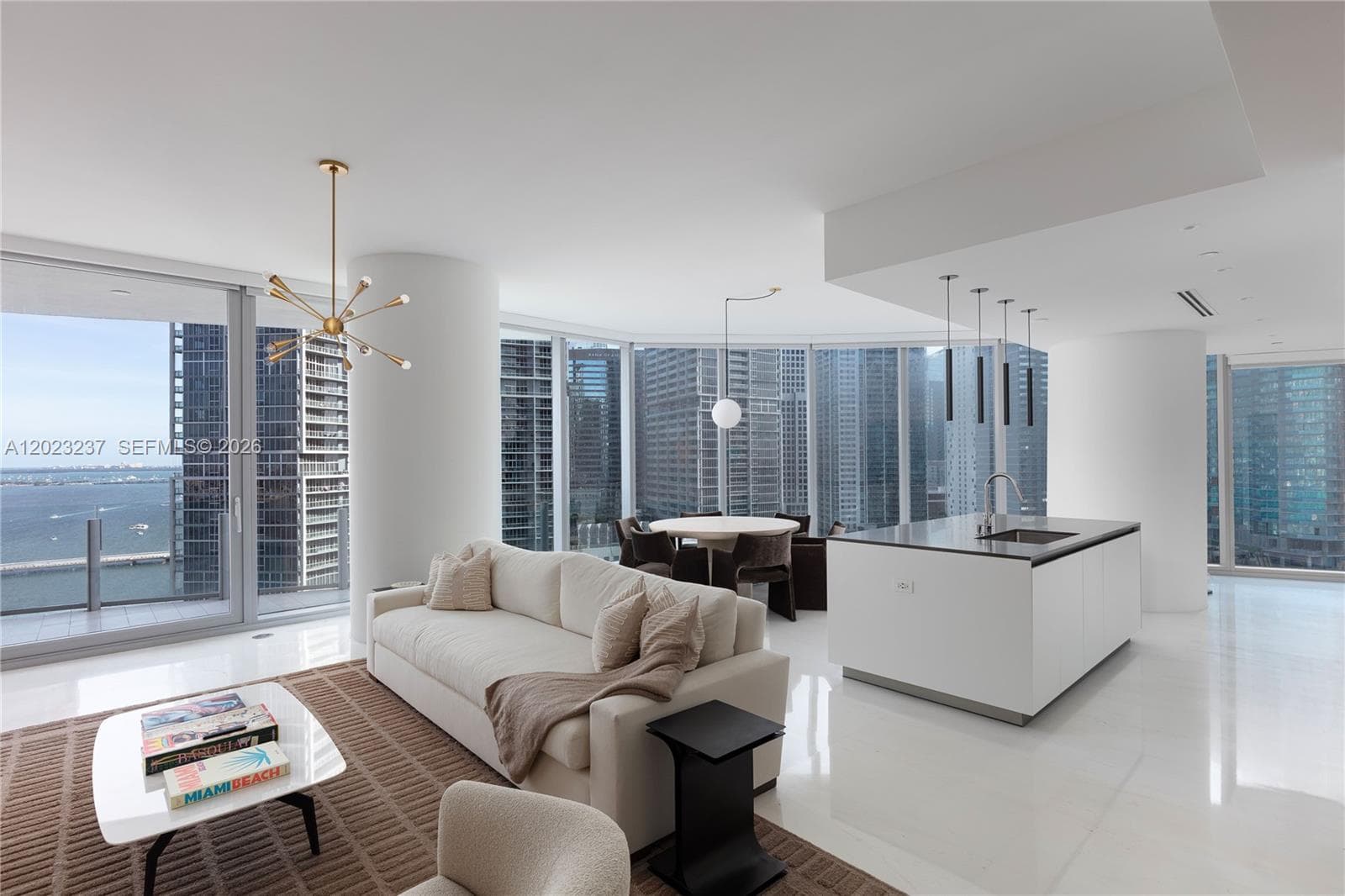 300 S Biscayne Blvd Way 2107 photo 3