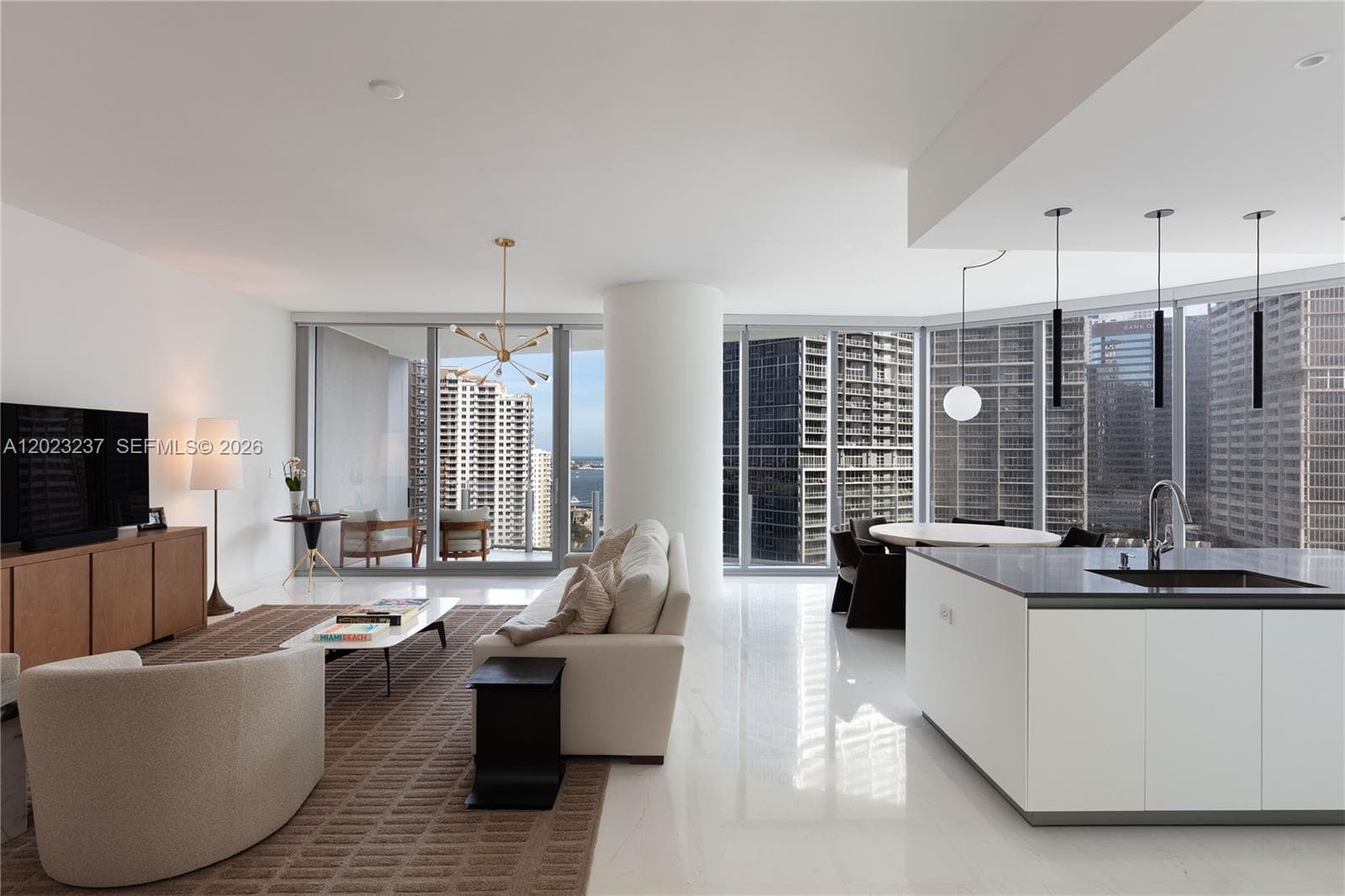 300 S Biscayne Blvd Way 2107 photo 4