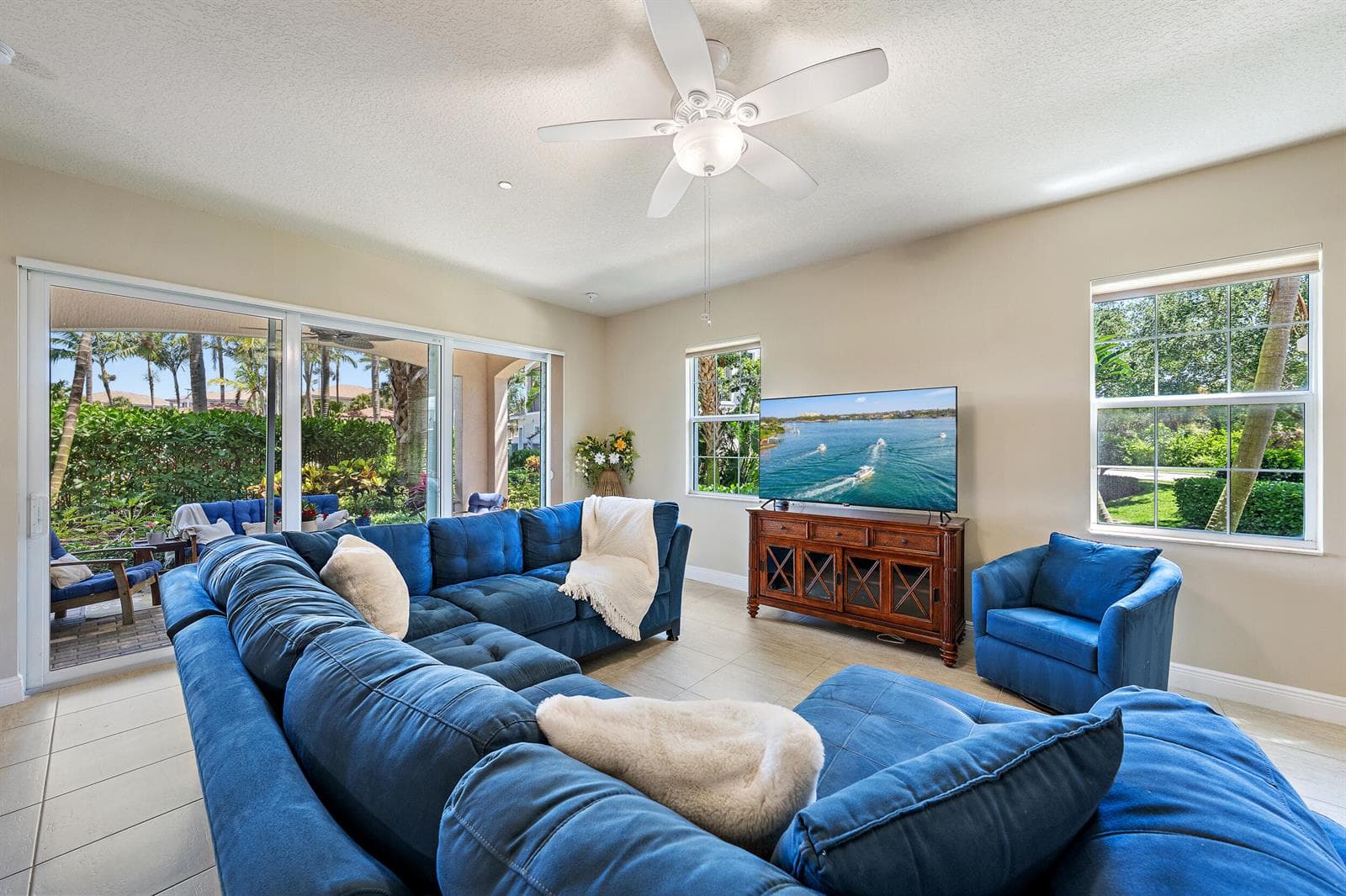 13501 Treasure Cove Circle photo 5
