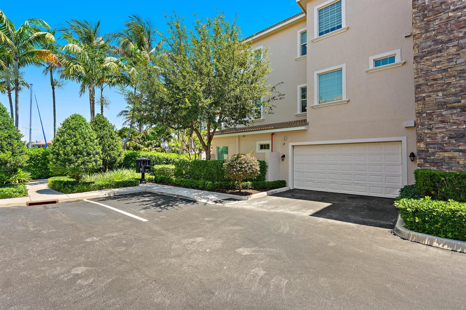 13501 Treasure Cove Circle photo 9