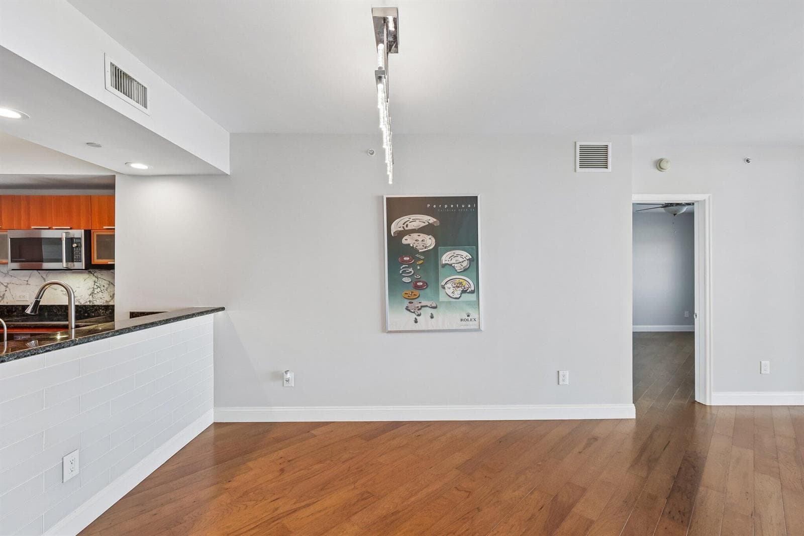 2640 Lake Shore Drive 2508 photo 10