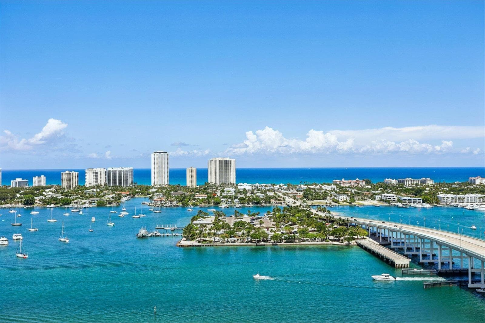 2640 Lake Shore Drive 2508 photo 4