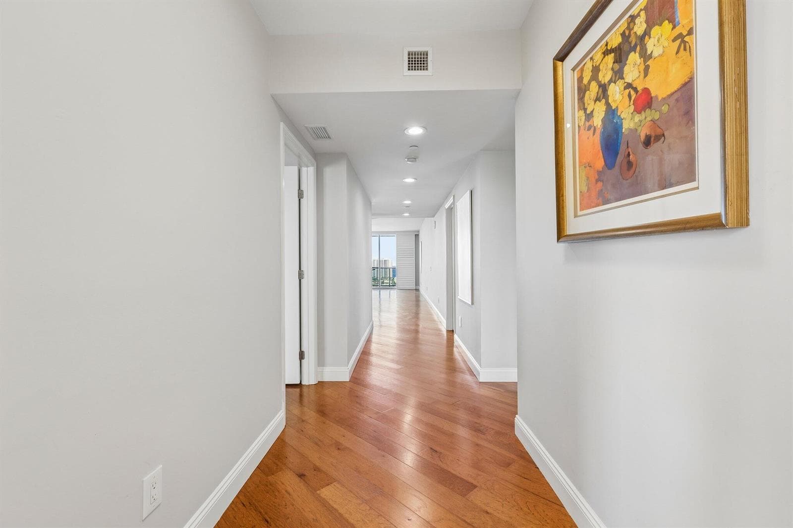 2640 Lake Shore Drive 2508 photo 8