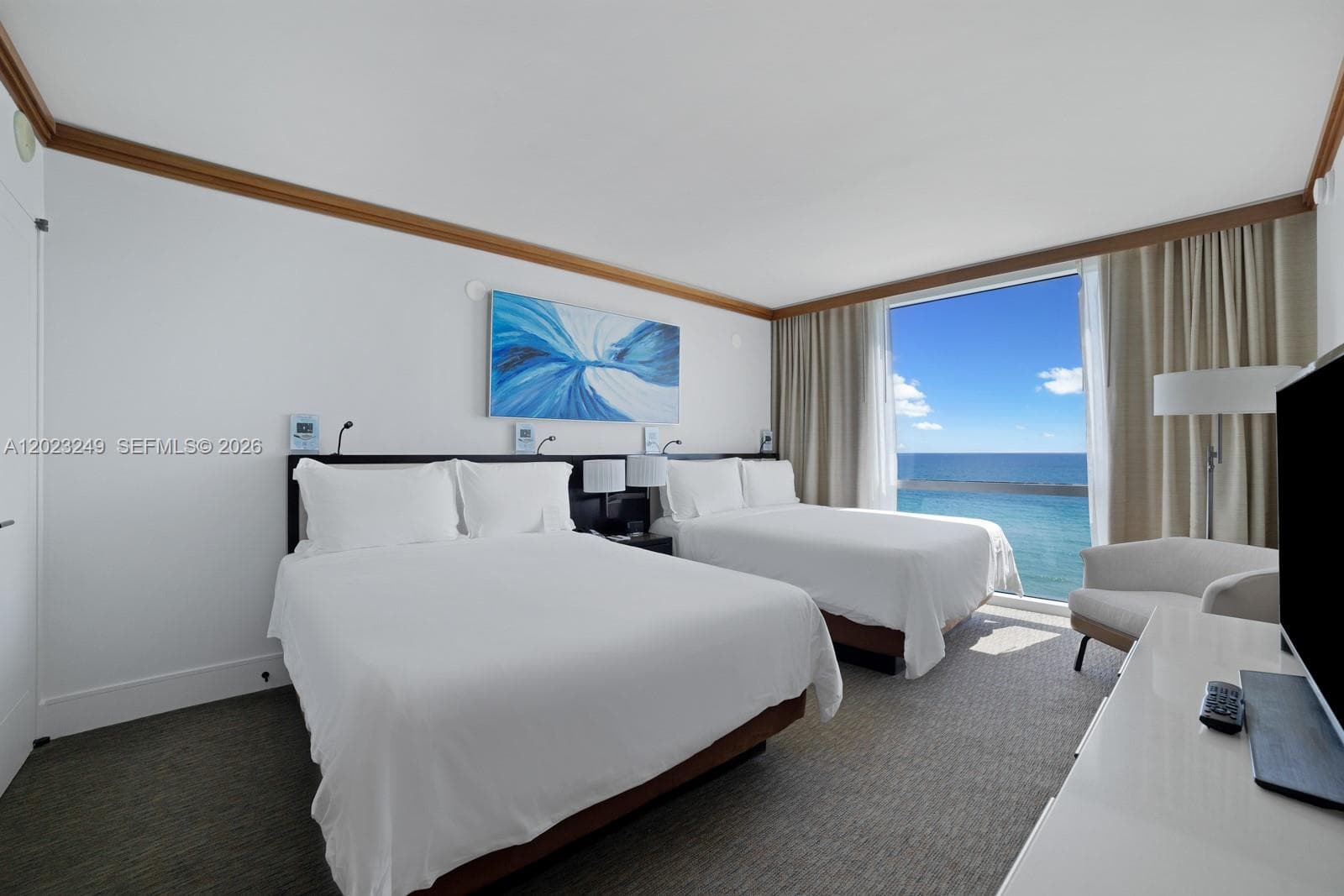 6801 Collins Ave 705 (Door 722) photo 5