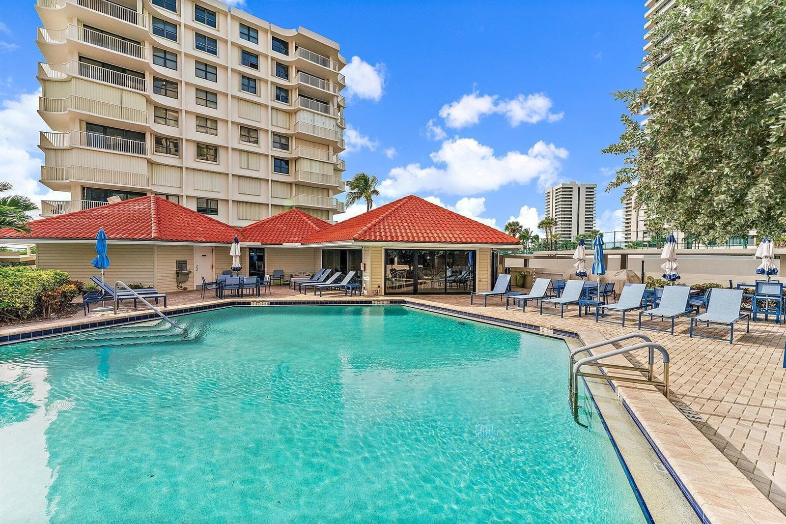 5480 N Ocean Drive B6b photo 18