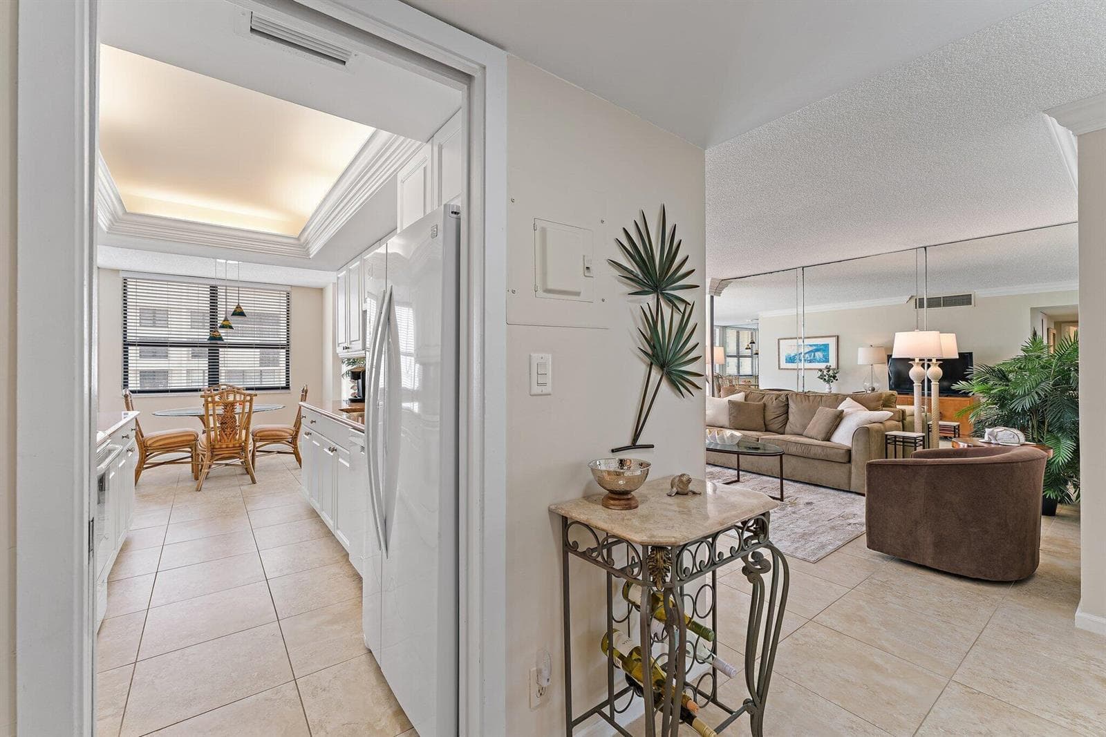 5480 N Ocean Drive B6b photo 4