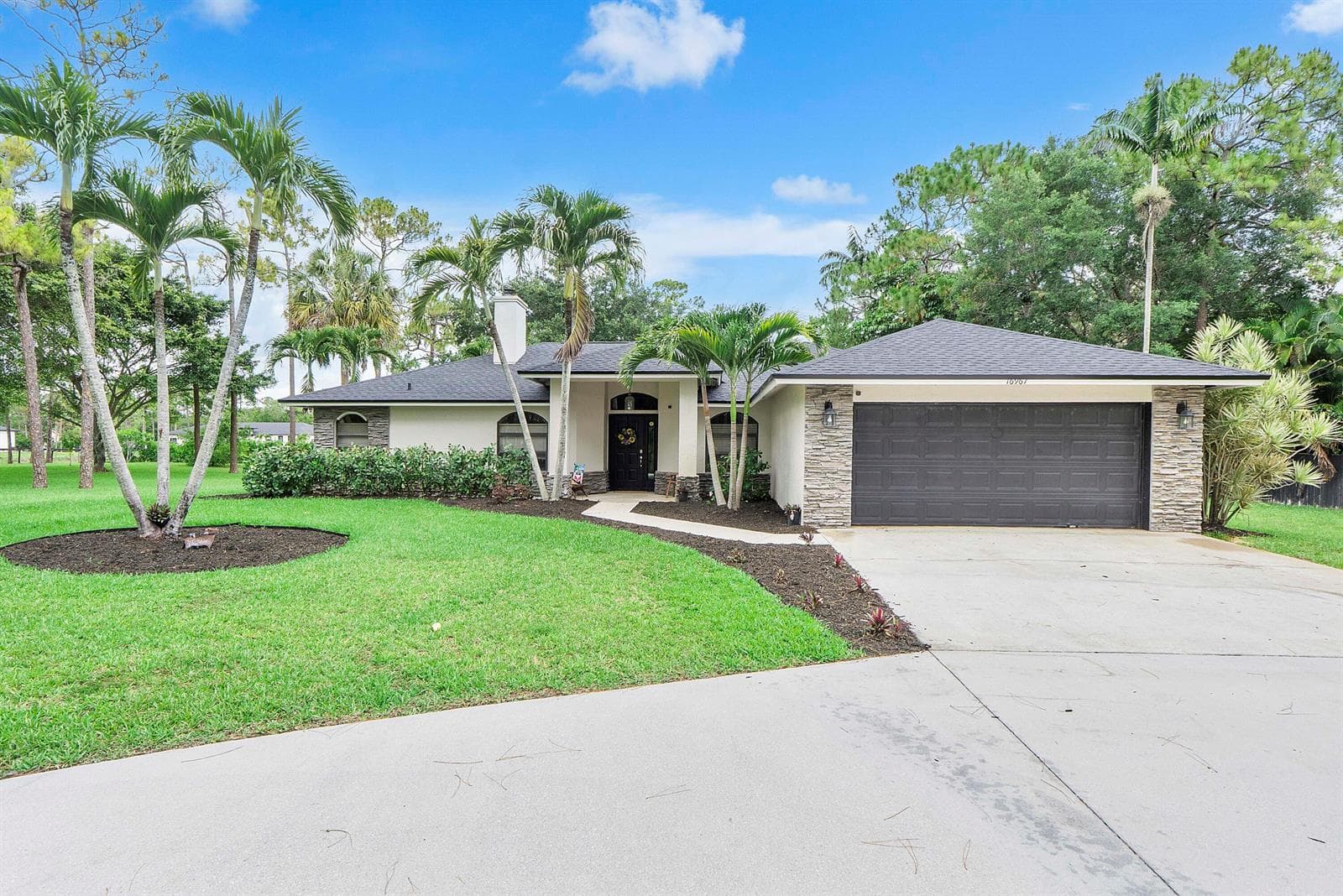 16967 84th Court N photo 1