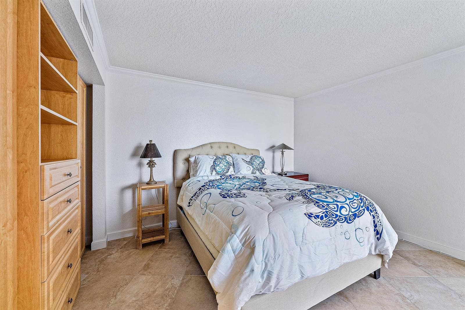 5420 N Ocean Drive 305 photo 12