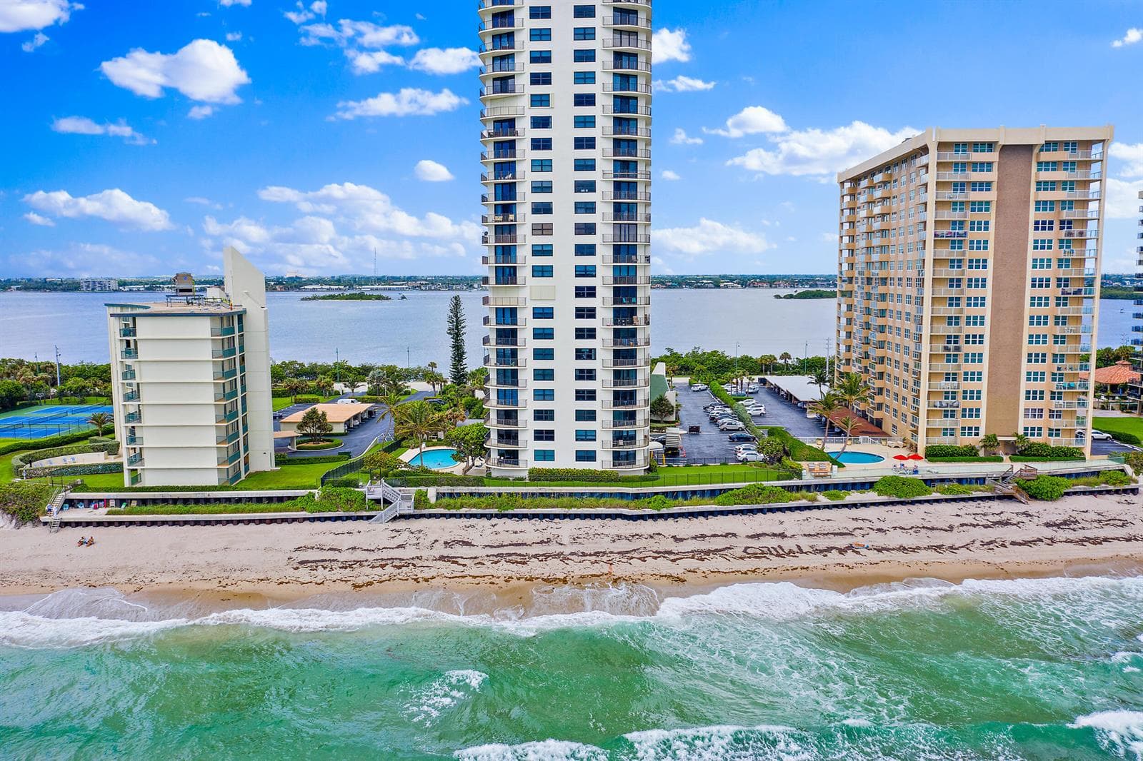 5420 N Ocean Drive 305 photo 20