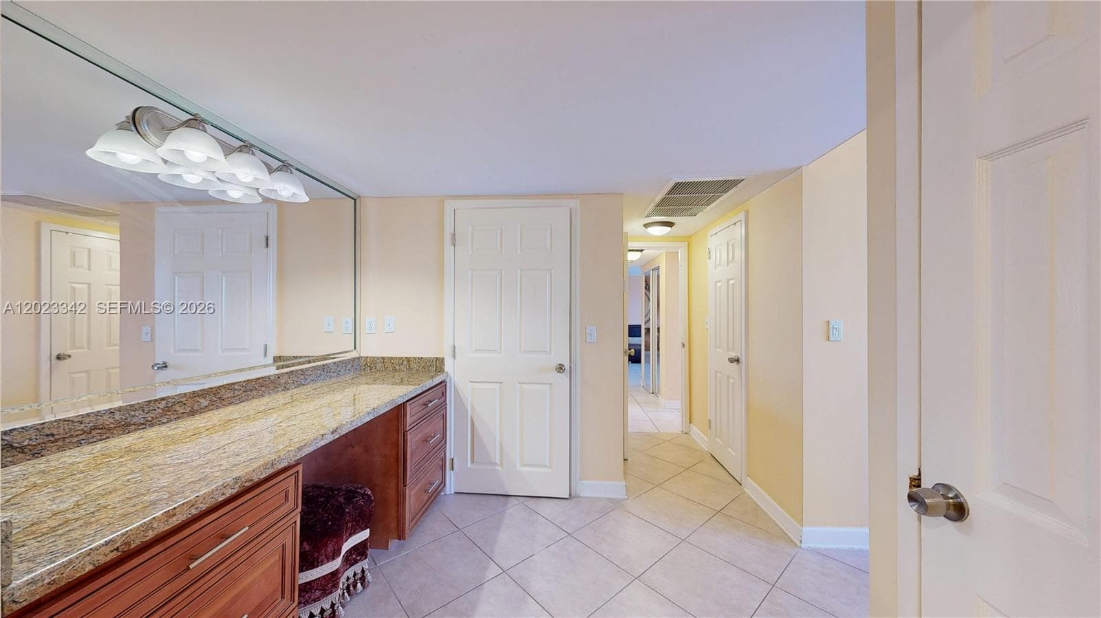 3140 Ocean Dr 1210 photo 23