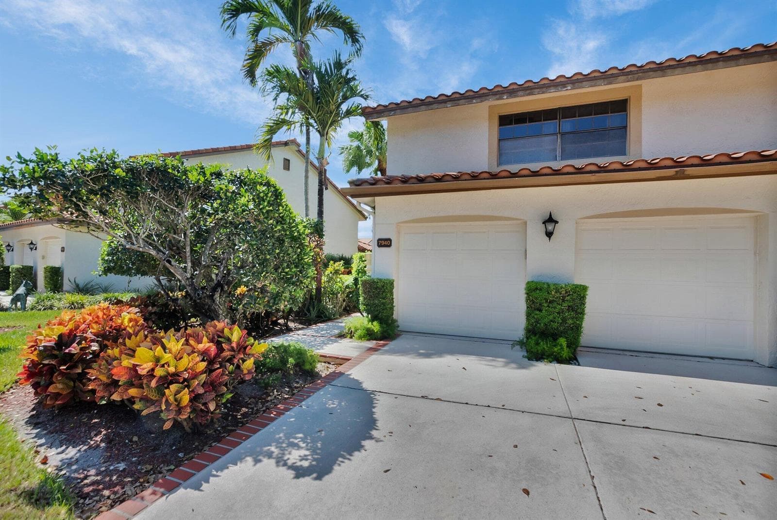 7940 La Mirada Drive photo 2
