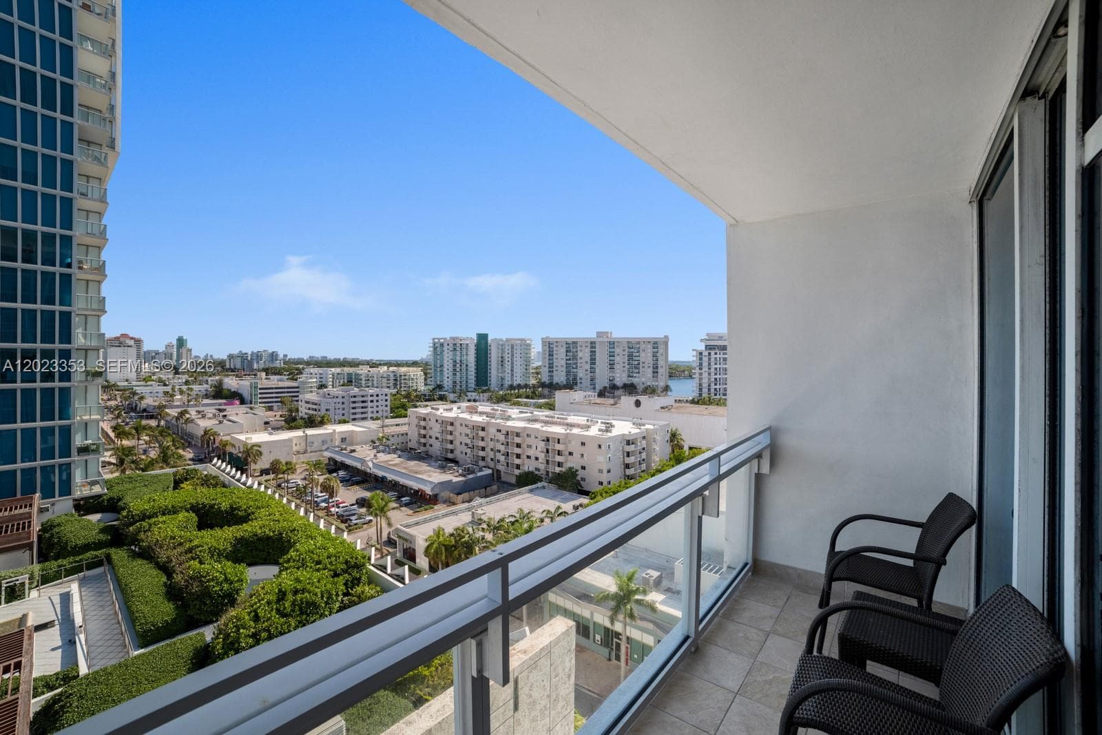 6801 Collins Ave 714 (Door 704) photo 22