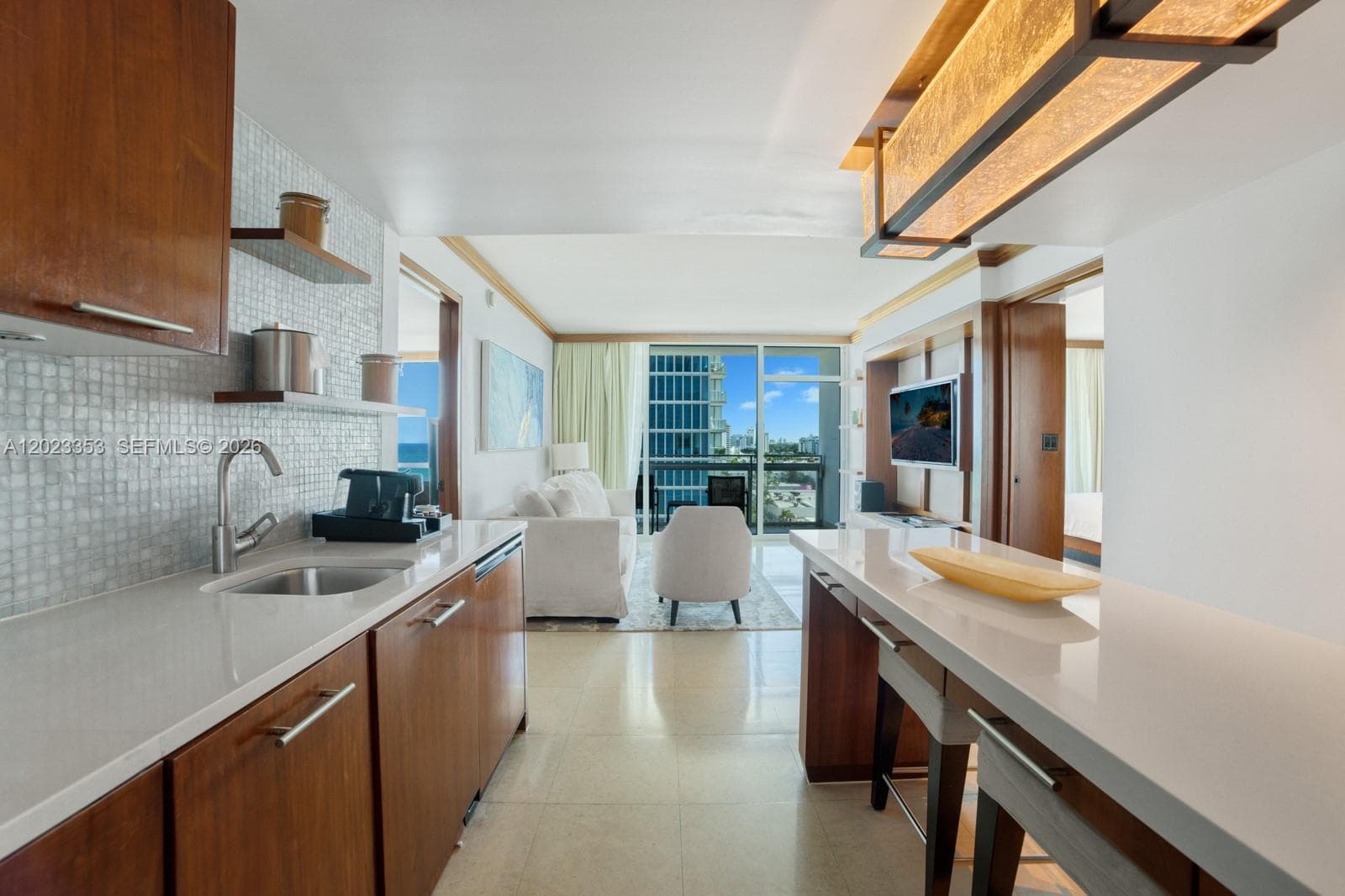 6801 Collins Ave 714 (Door 704) photo 7