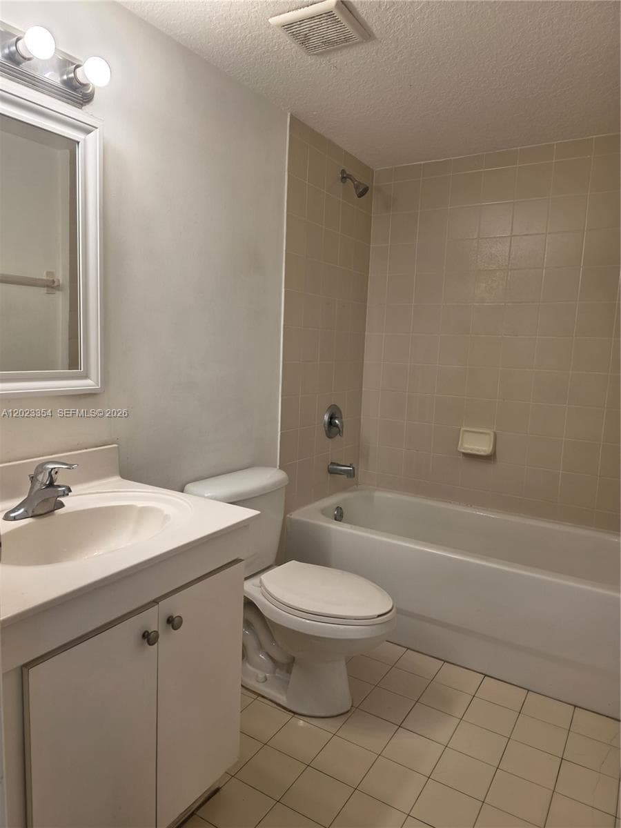 22901 SW 88th Pl 102 photo 14