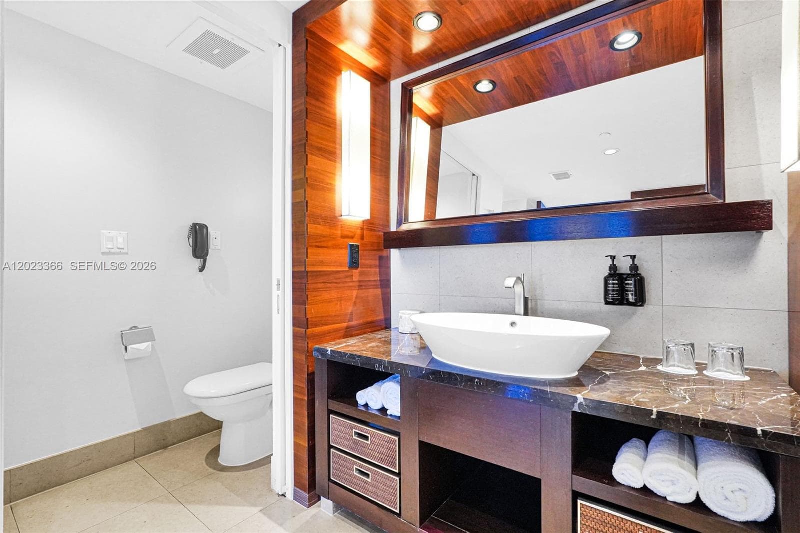 6801 Collins Ave 611 (Door 610) photo 19