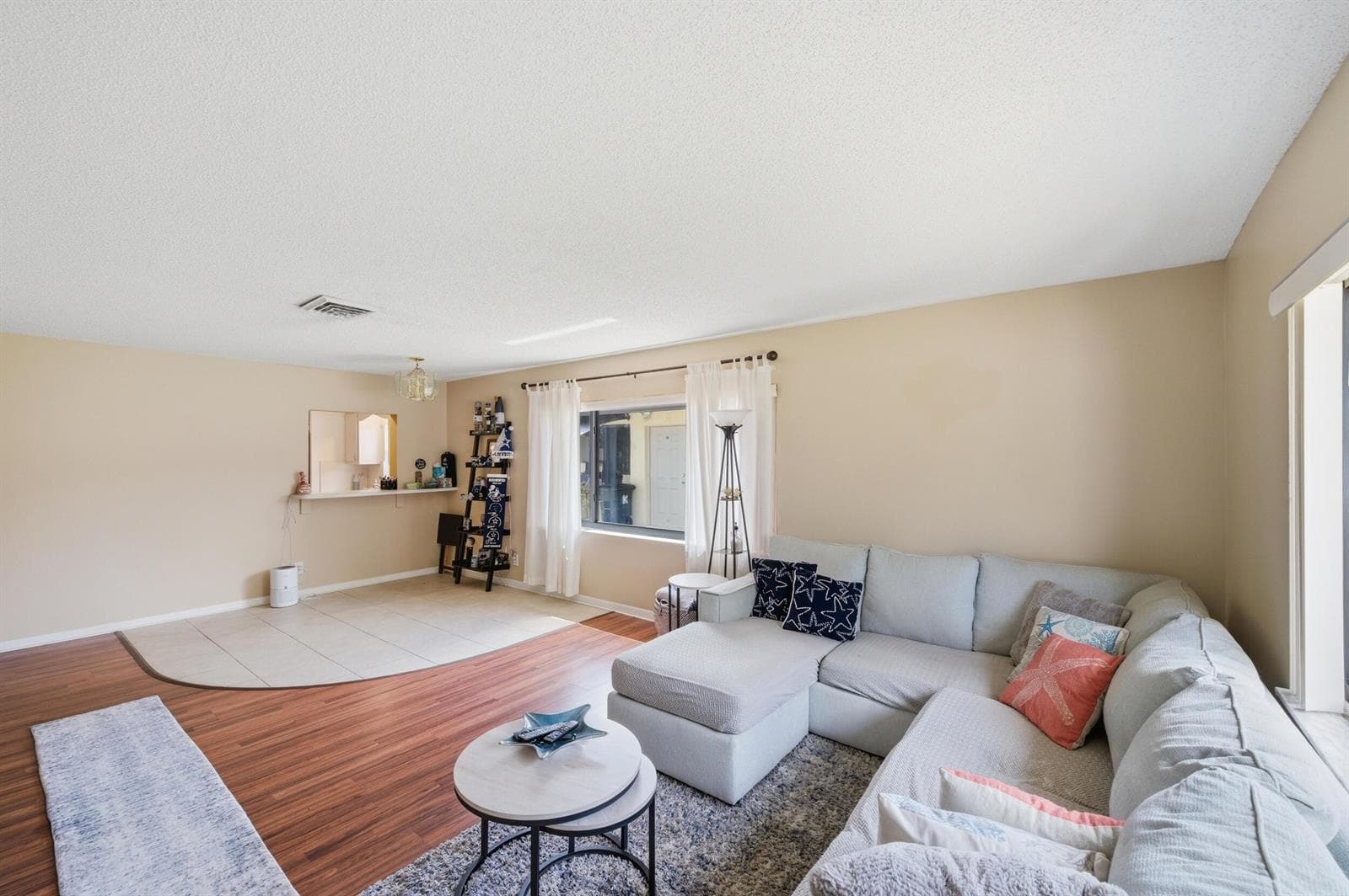 10222 Pine Drive photo 5