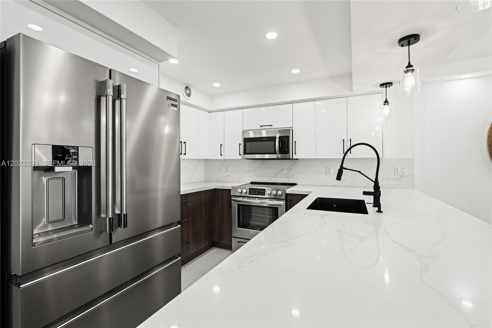 5701 Collins Ave 503 photo 19