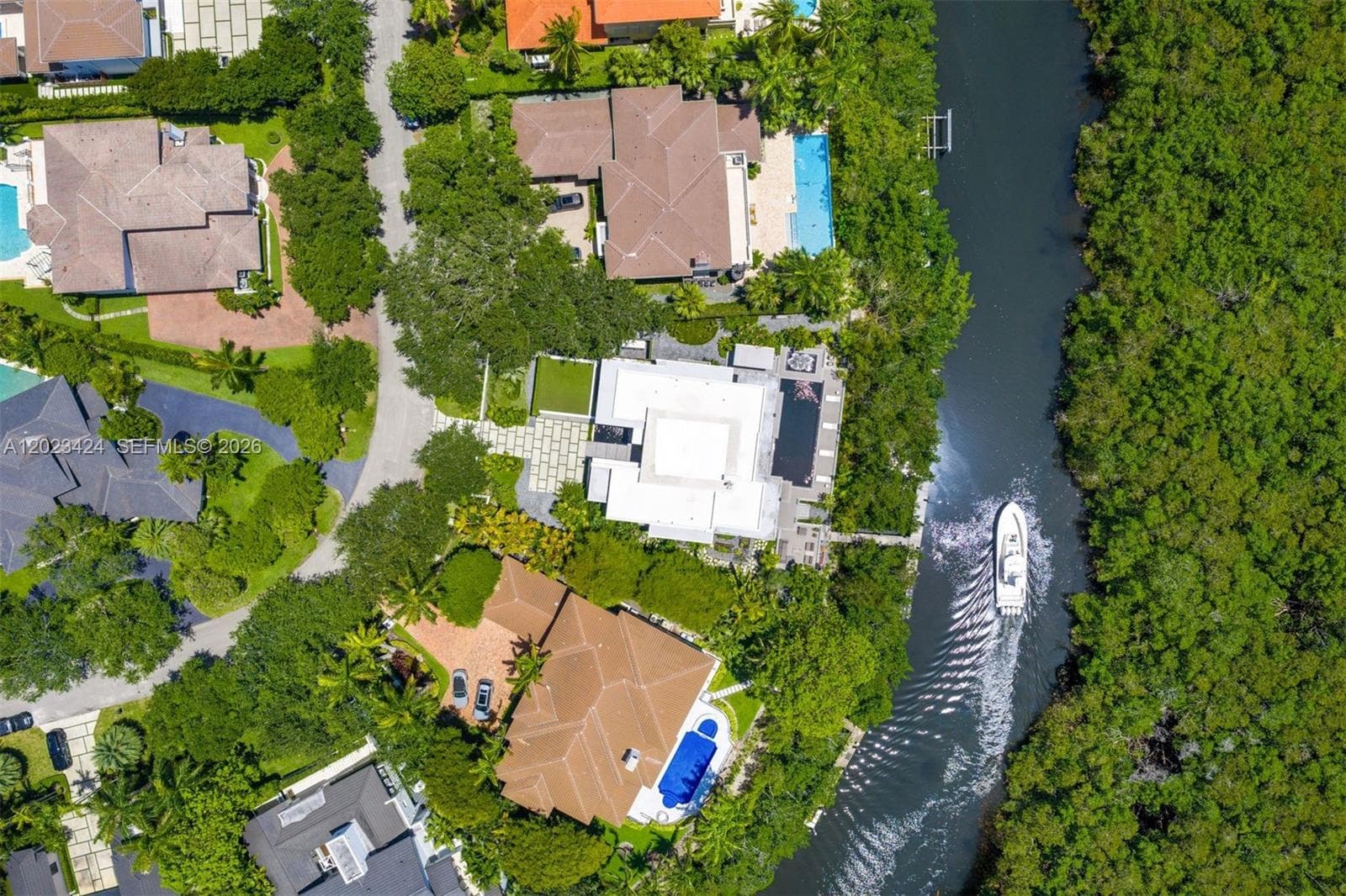 132 Paloma Dr photo 2