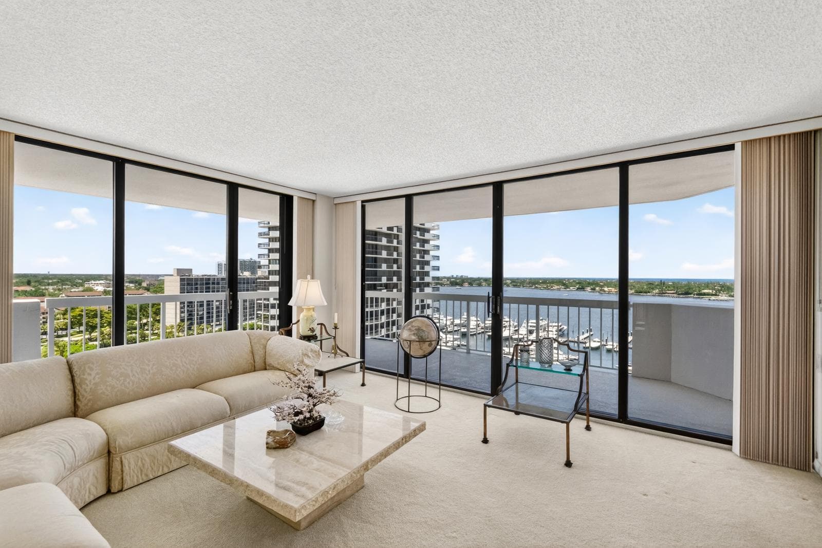 115 Lakeshore Drive 1549 photo 6