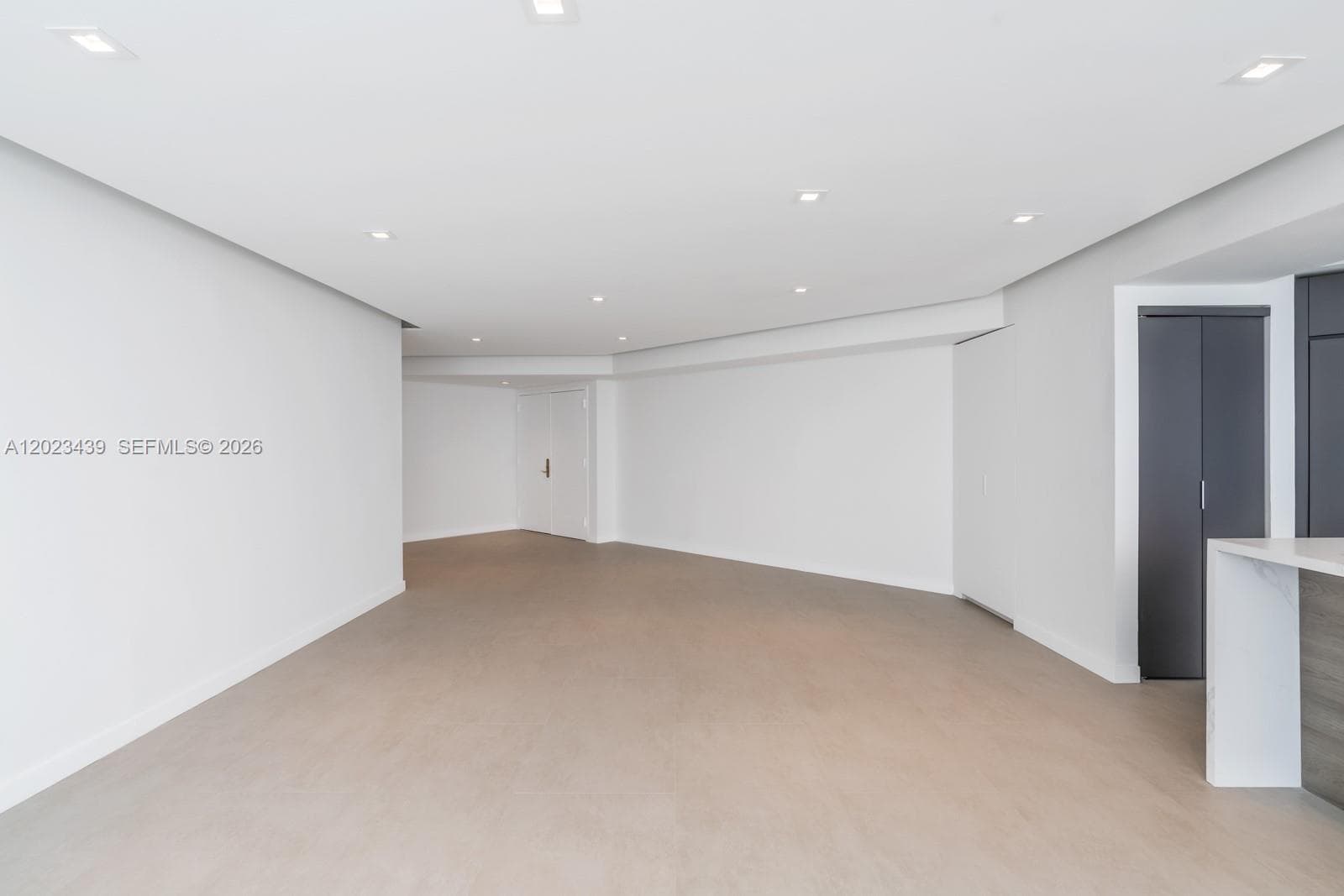 6301 Collins Ave 2502 photo 5