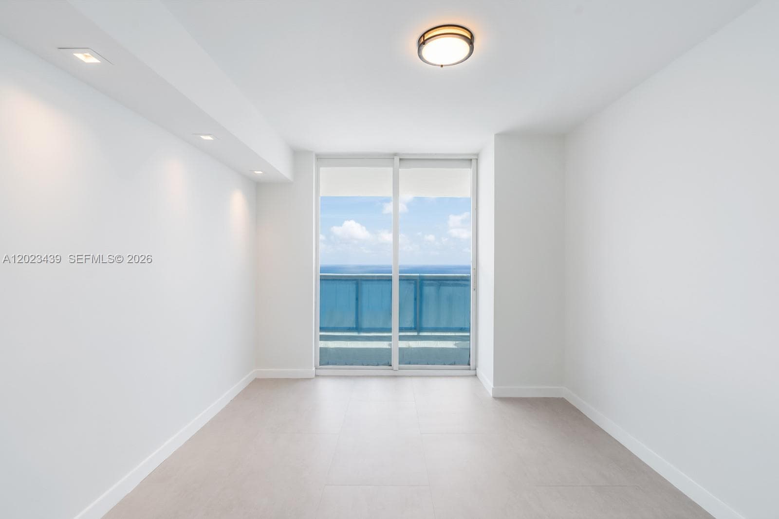 6301 Collins Ave 2502 photo 9