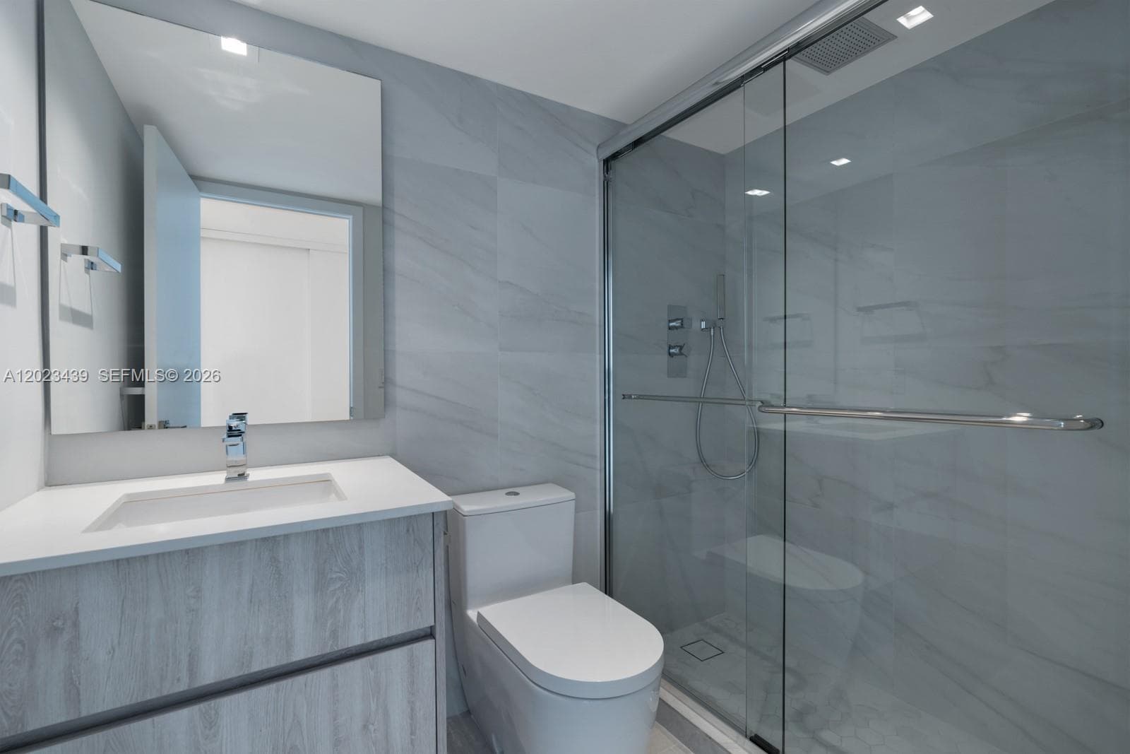 6301 Collins Ave 2502 photo 11