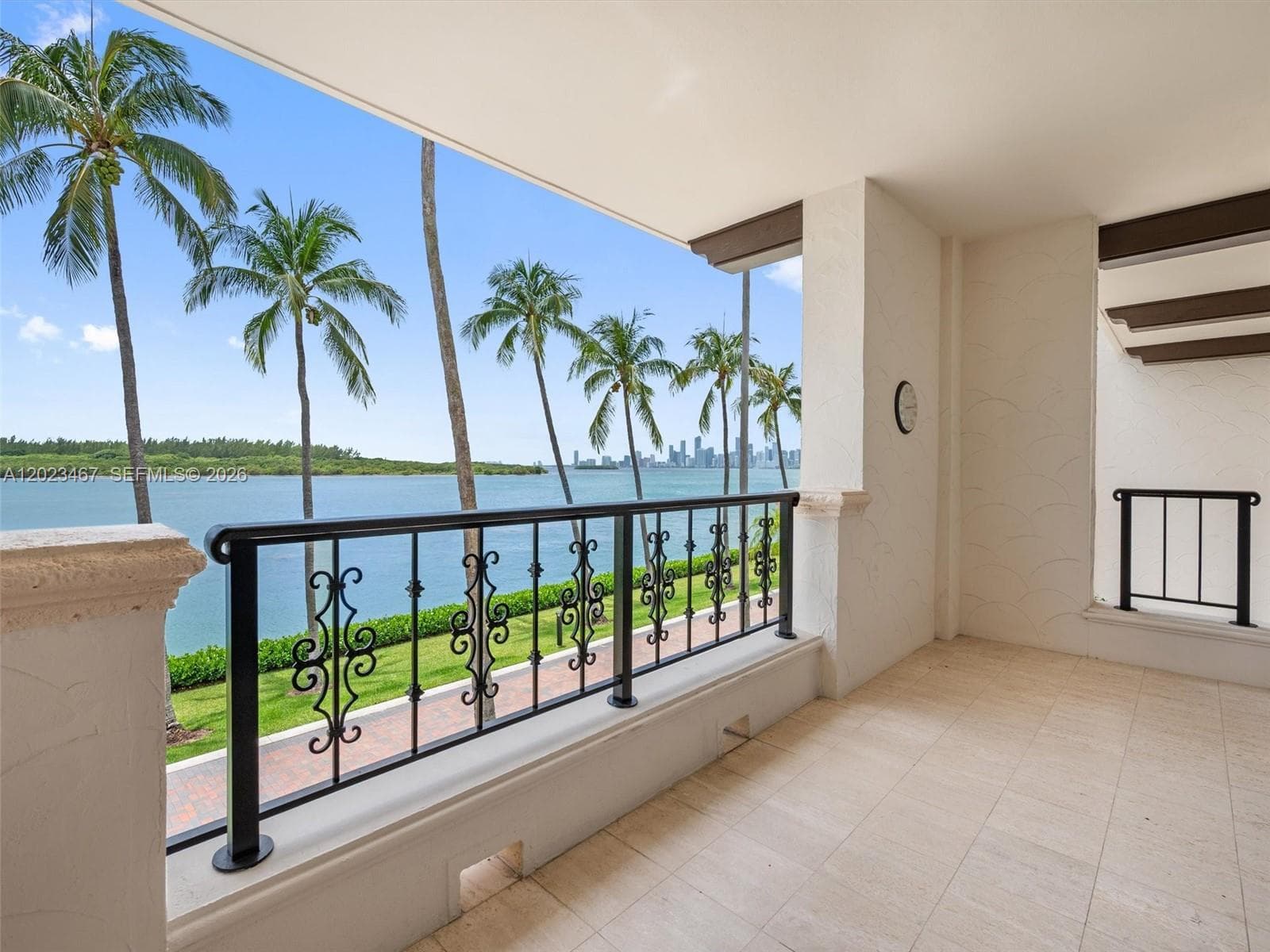 2425 Fisher Island Dr 5205 photo 3
