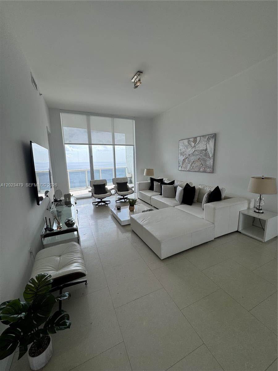 16001 Collins Ave 4006 photo 4